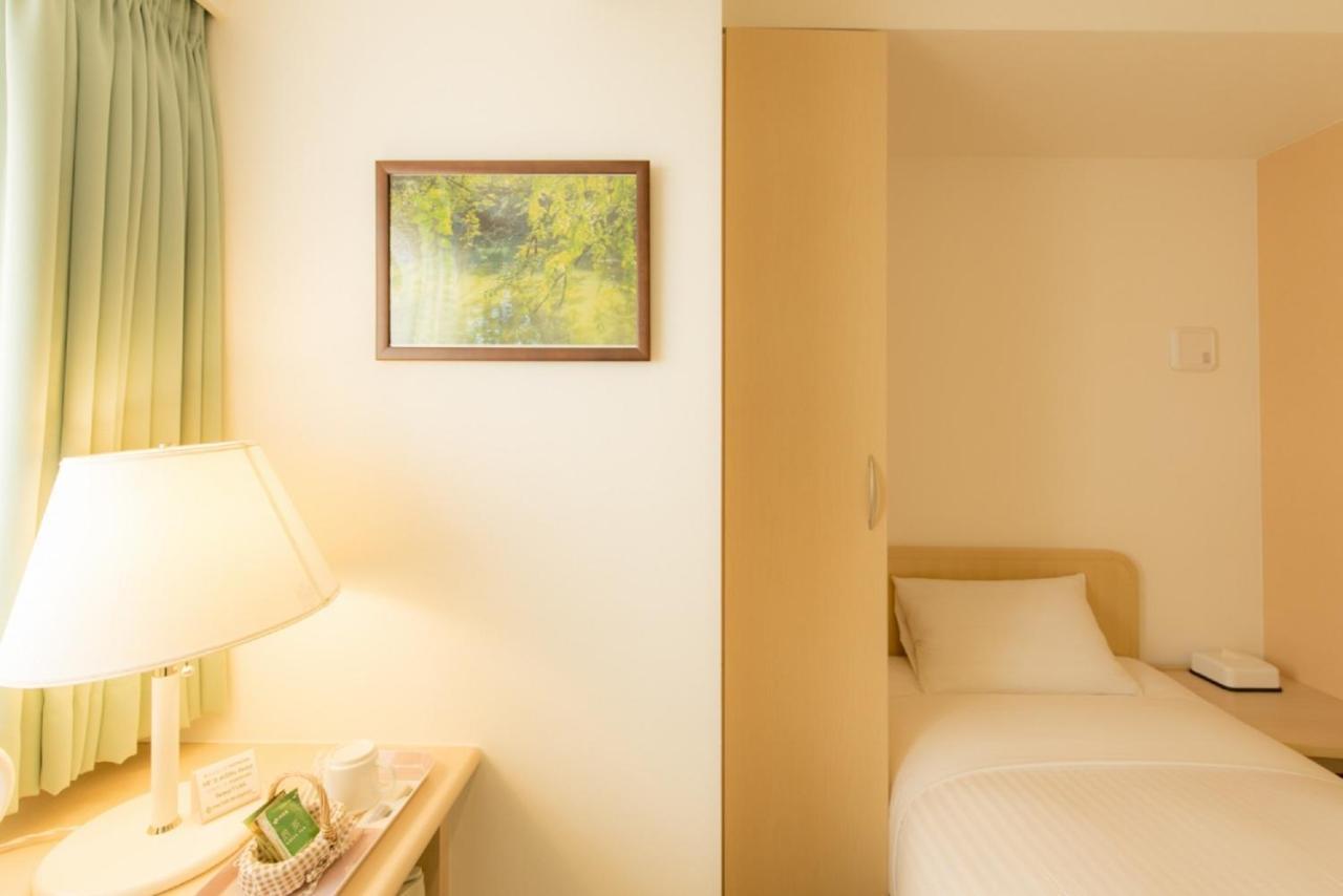 Hotel Famy Inn Kinshicho Tokio Exterior foto
